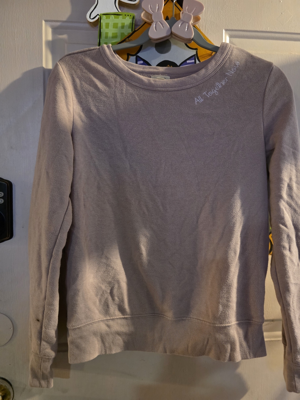 Women's Long Sleeve Crewneck Sweatshirt - Light Mauve